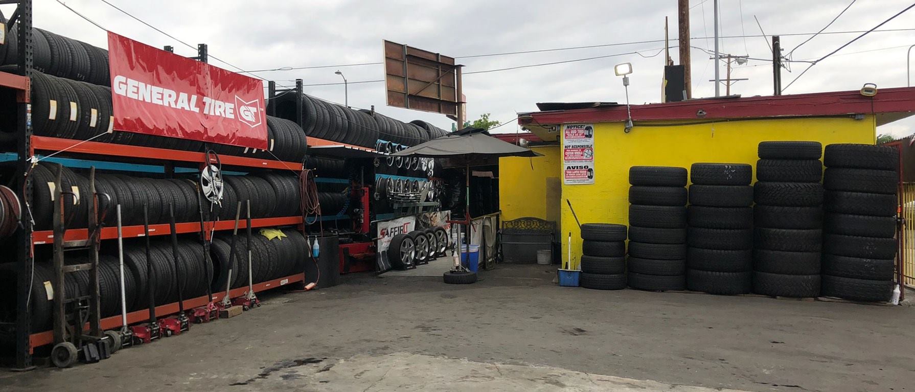 Happy Tire Shop